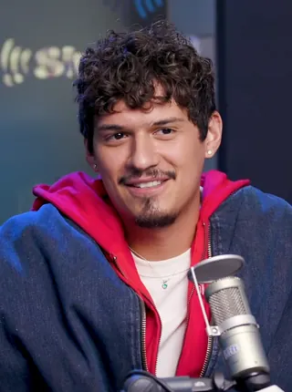 Omar Apollo, photo by Sirius XM